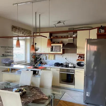Apartman Marija 카스타브